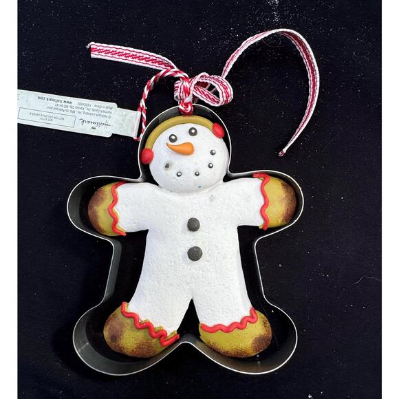 New Hallmark Gingerbread Man Cookie Cutter Iced Christmas Ornament - Picture 1 of 4